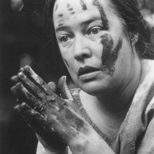 Still of Kathy Bates in At Play in the Fields of the Lord (1991)