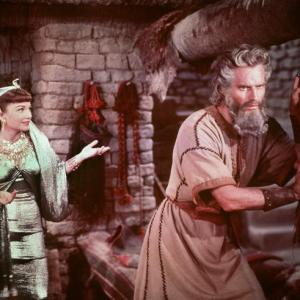 Still of Charlton Heston and Anne Baxter in The Ten Commandments 1956