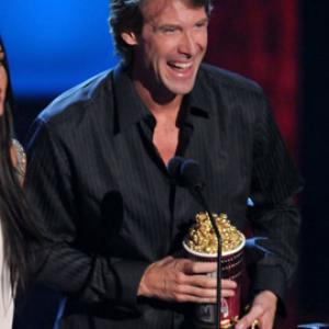 Michael Bay at event of 2008 MTV Movie Awards 2008