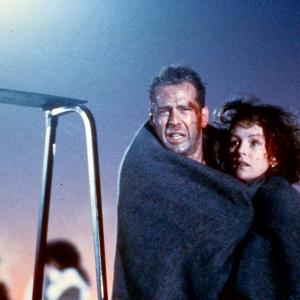 Still of Bruce Willis and Bonnie Bedelia in Kietas riesutelis 2 (1990)