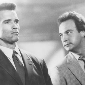 Still of Arnold Schwarzenegger and James Belushi in Red Heat 1988
