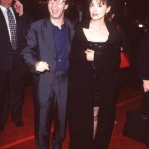 Roberto Benigni and Nicoletta Braschi at event of Gyvenimas yra grazus 1997