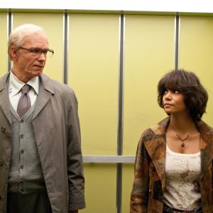 Still of Halle Berry and James DArcy in Debesu zemelapis 2012