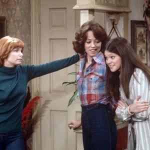 Still of Valerie Bertinelli Bonnie Franklin and Mackenzie Phillips in One Day at a Time 1975