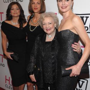 Valerie Bertinelli Jane Leeves Wendie Malick and Betty White at event of Hot in Cleveland 2010