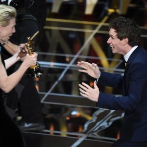 Cate Blanchett and Eddie Redmayne at event of The Oscars 2015