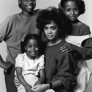 Still of Lisa Bonet, Tempestt Bledsoe, Keshia Knight Pulliam and Malcolm-Jamal Warner in The Cosby Show (1984)