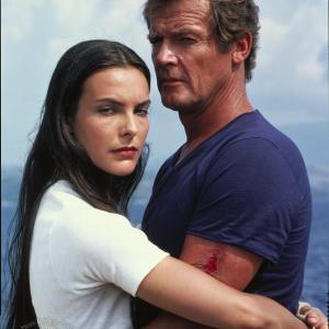 Still of Roger Moore and Carole Bouquet in Tik Tavo akims 1981