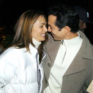 Talisa Soto and Benjamin Bratt at event of The Woodsman 2004