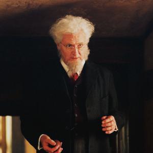 Still of Jim Broadbent in Narnijos kronikos liutas burtininke ir drabuziu spinta 2005
