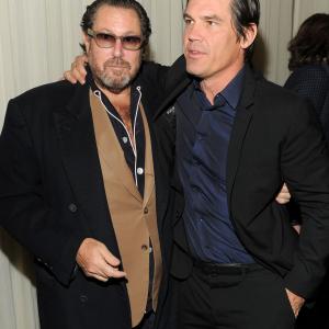 Josh Brolin and Julian Schnabel at event of Miral 2010