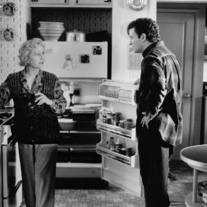 Still of Albert Brooks and Debbie Reynolds in Mother (1996)