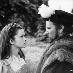 Still of Richard Burton and Genevive Bujold in Anne of the Thousand Days 1969