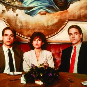 Still of Jeremy Irons and Genevive Bujold in Dead Ringers 1988