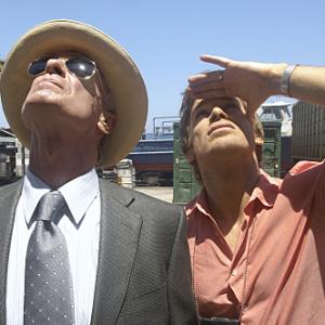 Still of Keith Carradine and Michael C Hall in Deksteris 2006