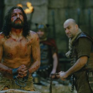 Still of Jim Caviezel in The Passion of the Christ 2004