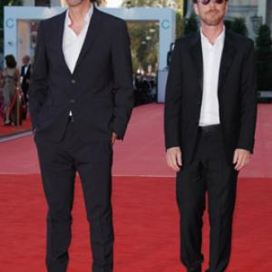 Ethan Coen and Joel Coen at event of Perskaityk ir sudegink (2008)