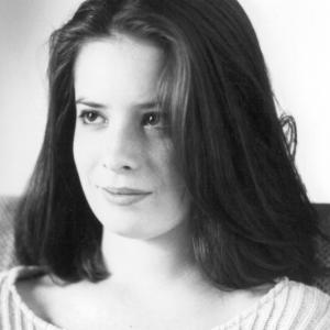 Still of Holly Marie Combs in Dr Giggles 1992