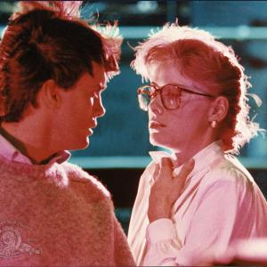 Still of Jeffrey Combs and Barbara Crampton in From Beyond (1986)