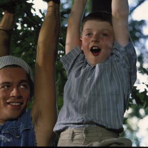 Still of Harry Connick Jr. and Adam Hann-Byrd in Little Man Tate (1991)