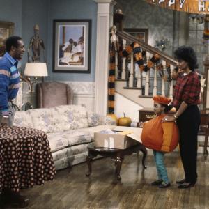 Still of Bill Cosby Keshia Knight Pulliam and Phylicia Rashad in The Cosby Show 1984
