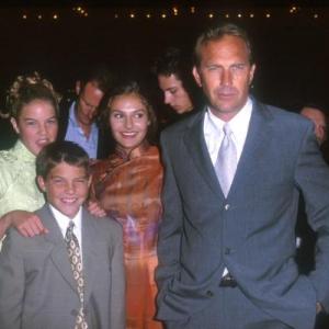 Kevin Costner Annie Costner Joe Costner and Lily Costner at event of For Love of the Game 1999