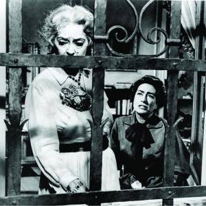 Still of Bette Davis and Joan Crawford in What Ever Happened to Baby Jane? (1962)
