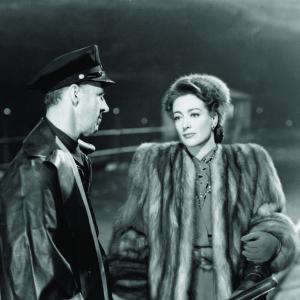 Still of Joan Crawford in Mildred Pierce 1945