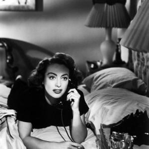 Still of Joan Crawford in Daisy Kenyon 1947