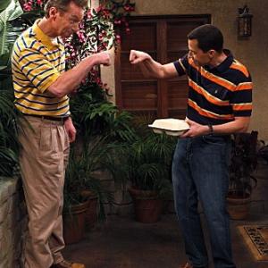 Still of Jon Cryer and Ryan Stiles in Two and a Half Men (2003)