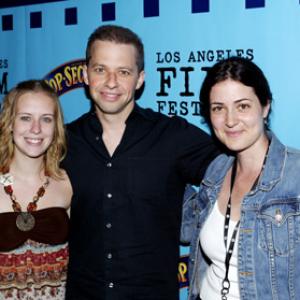 Jon Cryer, Alexandra Shiva and Nicole Doring at event of Stagedoor (2006)