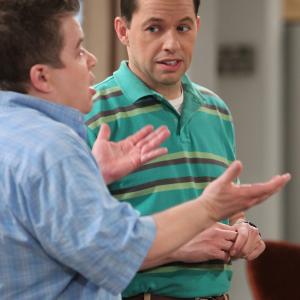 Still of Jon Cryer and Patton Oswalt in Two and a Half Men (2003)
