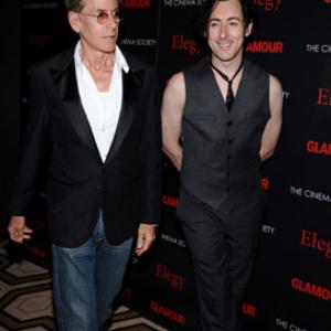 Alan Cumming and Calvin Klein at event of Elegy 2008