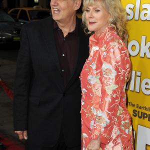 Blythe Danner and Jeffrey Tambor at event of Polas (2011)