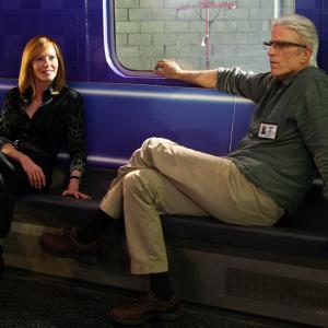 Still of Ted Danson and Marg Helgenberger in CSI kriminalistai (2000)