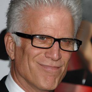 Ted Danson at event of Four Christmases 2008