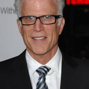 Ted Danson at event of Four Christmases 2008