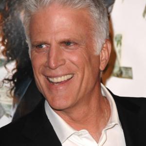 Ted Danson at event of Mad Money (2008)