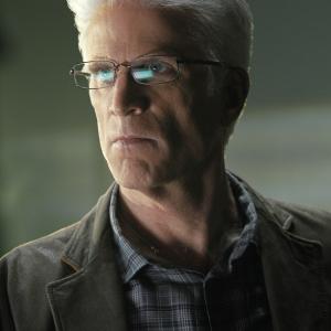 Still of Ted Danson and Sonja Flemming in CSI kriminalistai 2000
