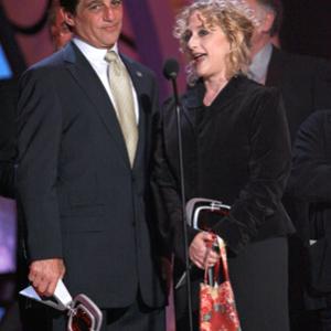 Tony Danza and Judd Hirsch at event of The 5th Annual TV Land Awards 2007