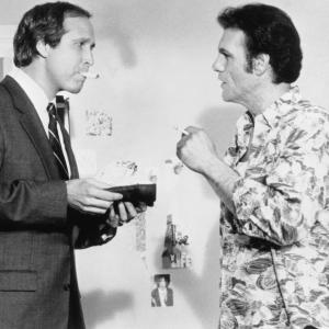 Still of Chevy Chase and Robert Davi in Cops and Robbersons 1994