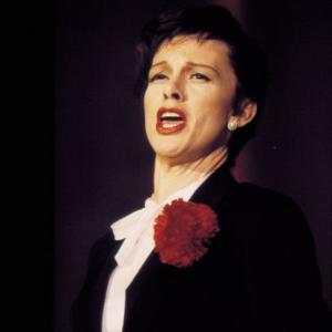 Still of Judy Davis in Life with Judy Garland: Me and My Shadows (2001)