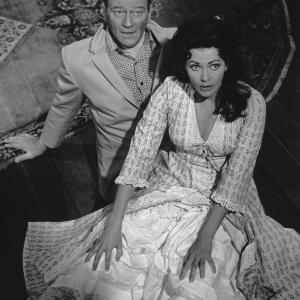 Still of John Wayne and Yvonne De Carlo in McLintock! 1963