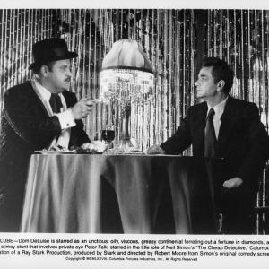 Still of Peter Falk and Dom DeLuise in The Cheap Detective 1978