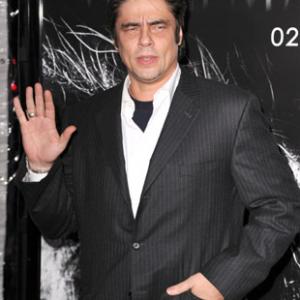 Benicio Del Toro at event of Vilkolakis 2010