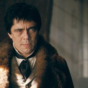 Still of Benicio Del Toro in Vilkolakis 2010