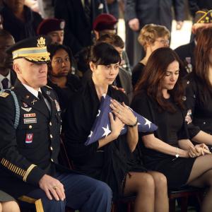 Still of Kim Delaney Catherine Bell Terry Serpico and Katelyn Pippy in Army Wives 2007