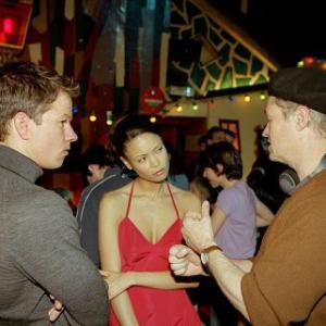 Mark Wahlberg Jonathan Demme and Thandie Newton in Tiesa apie Carli 2002