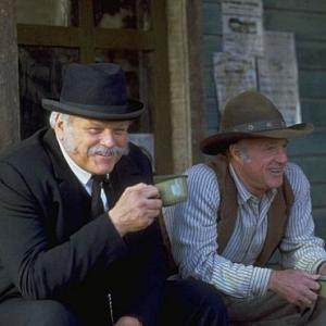 Still of James Caan and Brian Dennehy in Warden of Red Rock 2001
