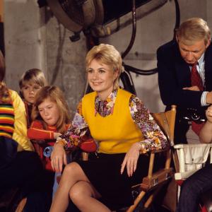 Still of Susan Dey, Danny Bonaduce, Suzanne Crough, Brian Forster, Shirley Jones and Dave Madden in The Partridge Family (1970)